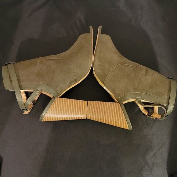 BRAND NEW PENNY LOVES KENNY WOMENS  BLOCK HEEL OPEN TOE SANDAL - Picture 12 of 16